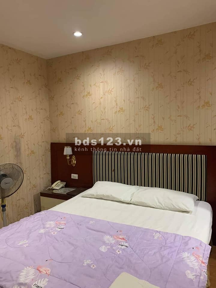Mặt phố Việt Hưng kinh doanh, dt 96m2 mt 6m 5 tânfg Việt Hưng L.Biên