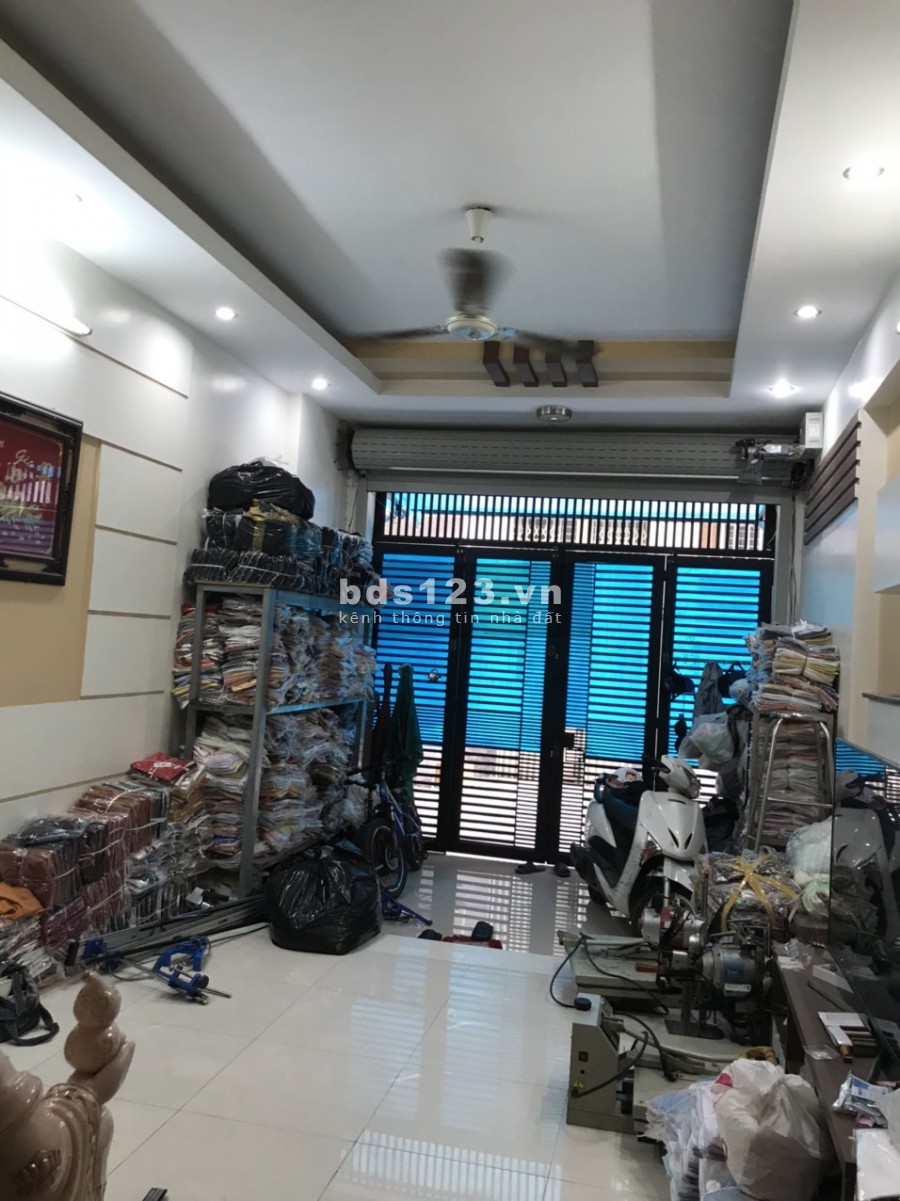 Cần tiền bán gấp nhà HXH Lý Thường Kiệt, P.9, Q. Tân Bình