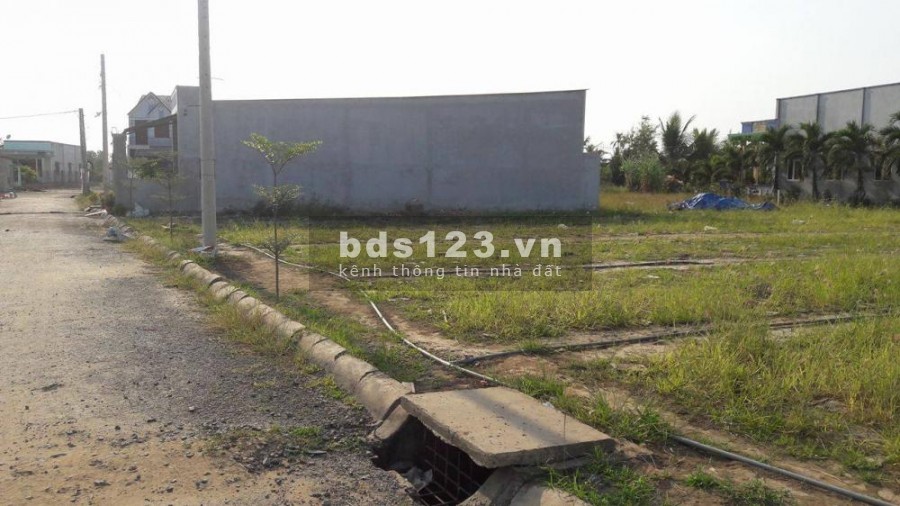 Nhà tôi cần tiền làm ăn bán gấp lô đất đẹp 1000m2/400tr tại Bình Phước