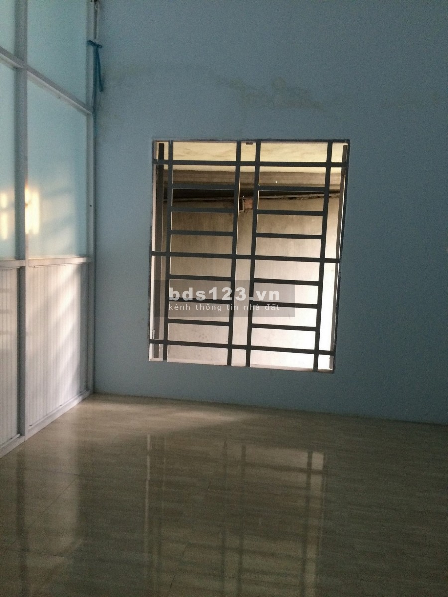 Về quê bán nhà mặt tiền kinh doanh đường nhựa, giá bán 1.62 tỷ