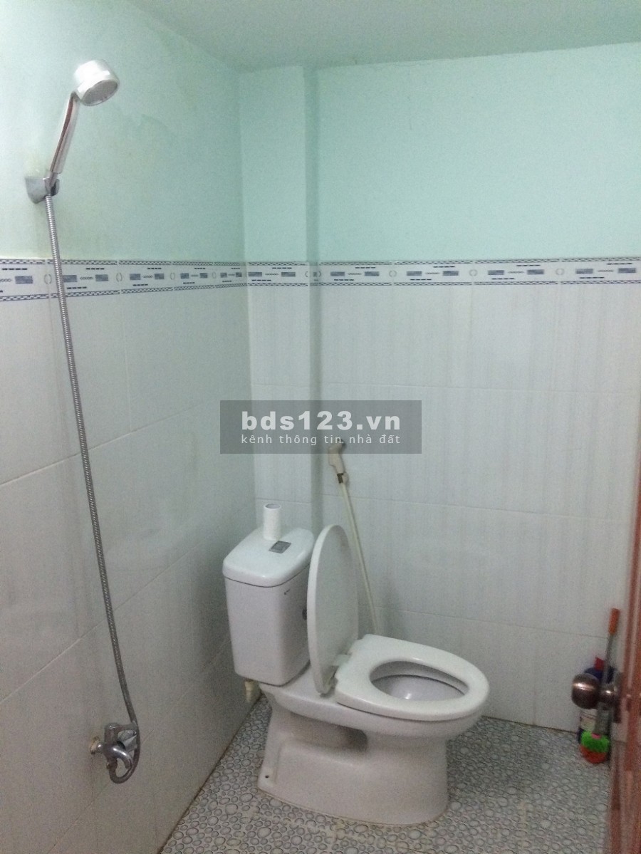 Về quê bán nhà mặt tiền kinh doanh đường nhựa, giá bán 1.62 tỷ