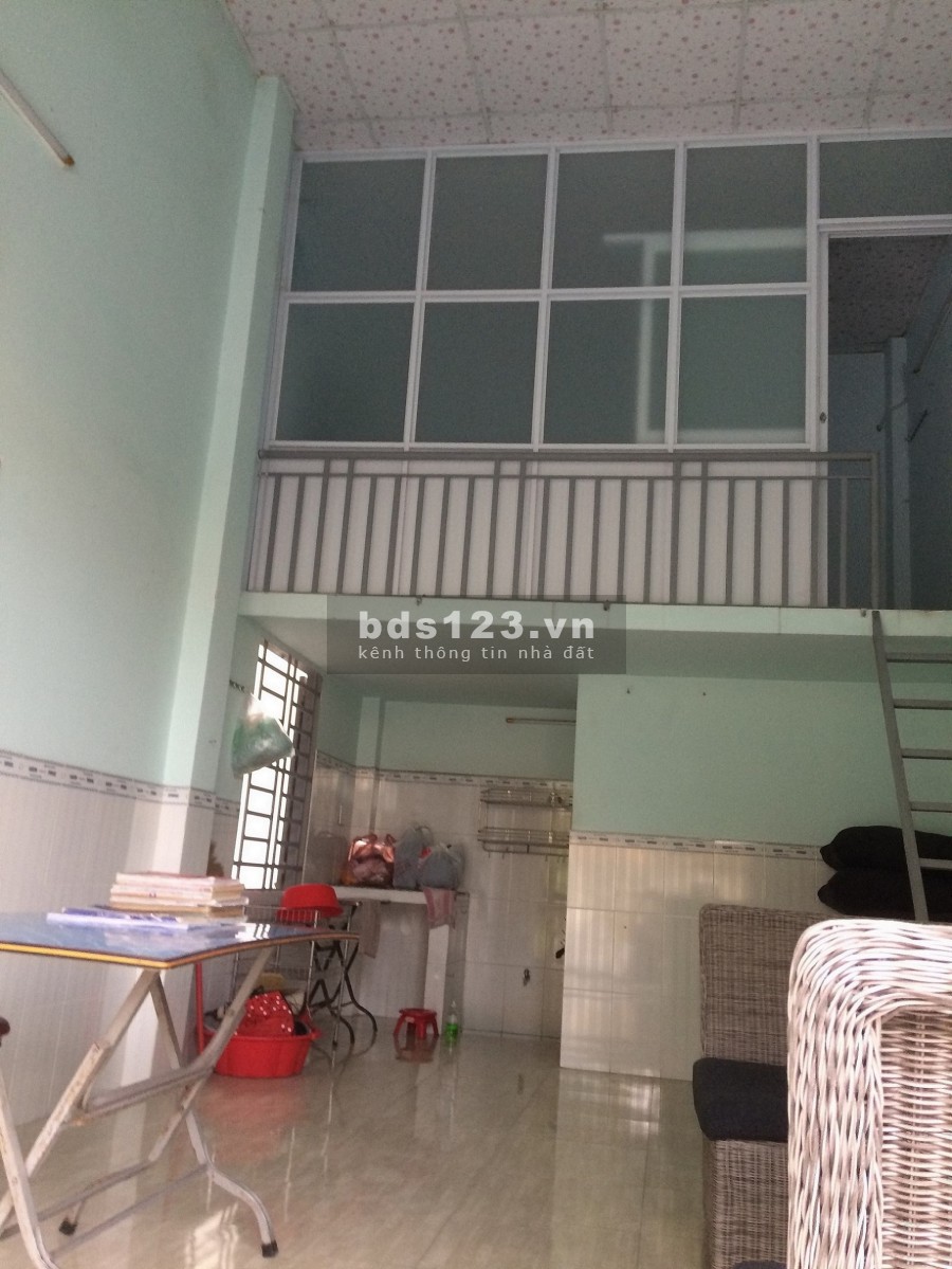 Về quê bán nhà mặt tiền kinh doanh đường nhựa, giá bán 1.62 tỷ
