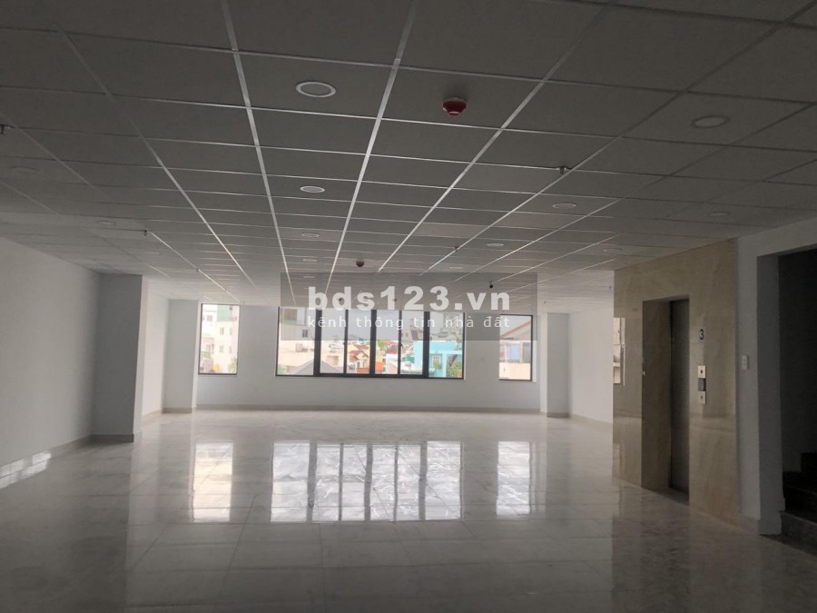 Cho thuê Tòa nhà Văn Phòng 800m2 Hầm 7 sàn Mặt tiền Trần Não Bình An Quận 2