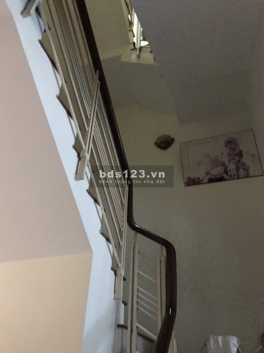 Cần tiền bán gấp nhà HXH Lý Thường Kiệt, P.9, Q. Tân Bình