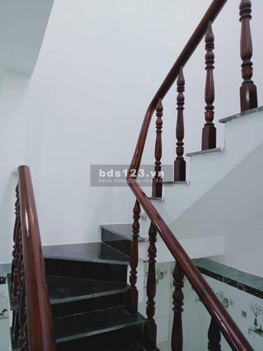 Chủ bán nhà - phường Hiệp Thành Quận 12, giáp Metro, vào ở ngay