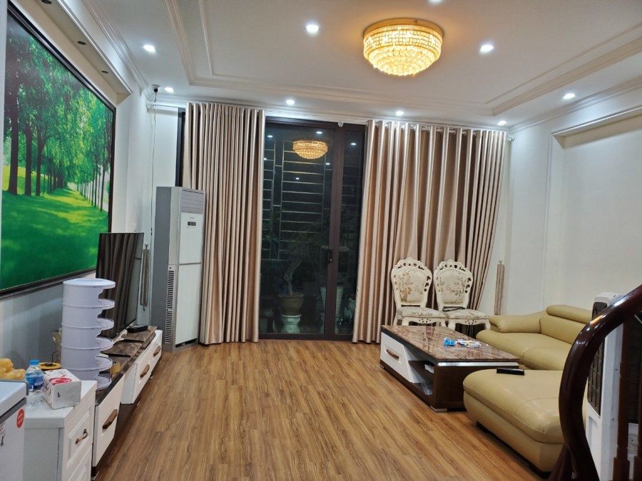 Bán nhà ô tô, vỉa hè, KD Văn La Hà Đông DT 60 x 5 tầng giá 6 tỷ 800