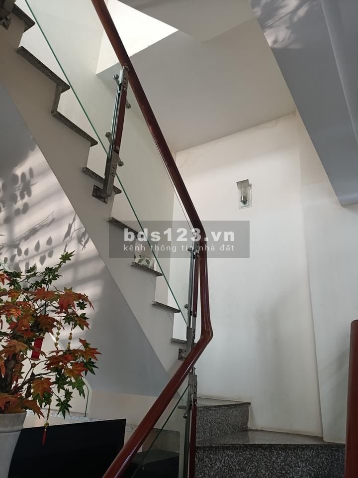 Bán nhà đường Lê Văn Thọ, phường 16, Gò Vấp, hxh thông, giá 5.3 tỷ