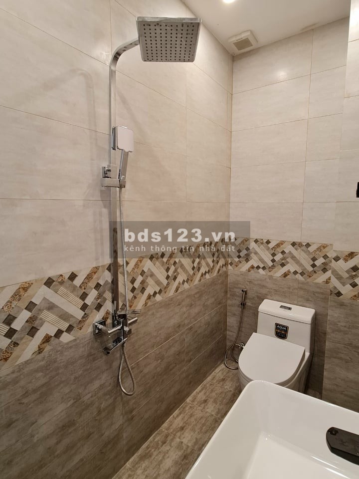 Âu Cơ Tân Bình dt 78m2, ô tô đỗ cửa, giá 6.69 tỷ nhà mới ở ngay, không có căn thứ 2