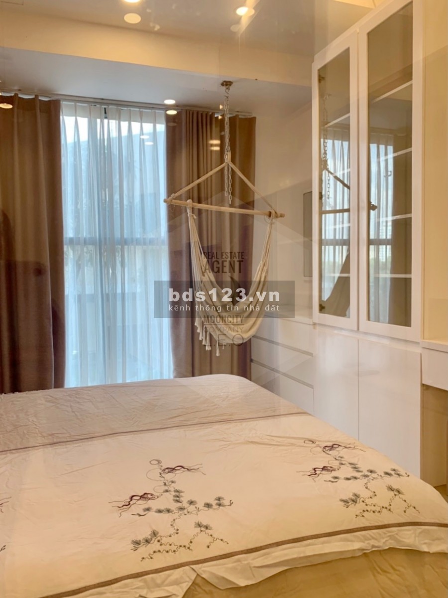 Cho thuê căn hộ giá tốt 1 pn, nội thất xinh xắn, cc the Sun Avenue vào ở ngay, có nội thất