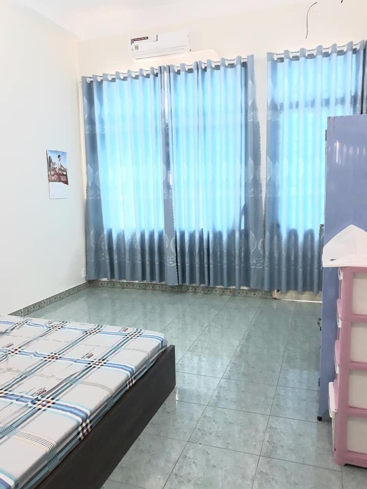 Ô tô vô nhà diện tích rộng thông thoáng 3 tầng đường Quang Trung