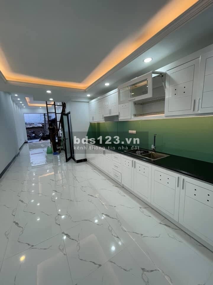Bán nhà Quan Hoa, nở hậu tiện ở, kinh doanh cực đỉnh, dt 53m2, giá 7.6 tỉ