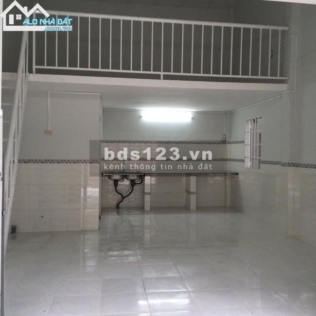 Gia đình làm ăn thua lỗ cần bán căn nhà trọ đang kinh doanh ổn định 20 triệu/tháng, ngay kcn Mỹ Phước 3