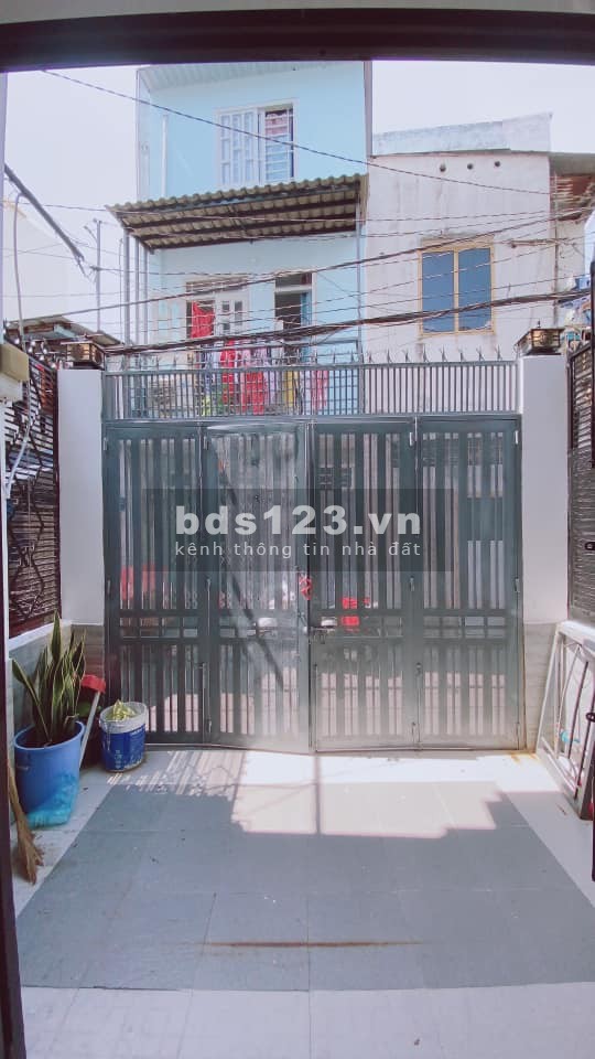 Âu cơ diện tích 40m2, đường Khuông Việt, 4 tầng, 3 pn, nhà đẹp ở ngay