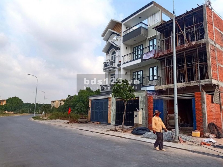 Thua độ bóng đá chính chủ cần ra gấp lô đất phường Tân Tạo, Bình Tân
