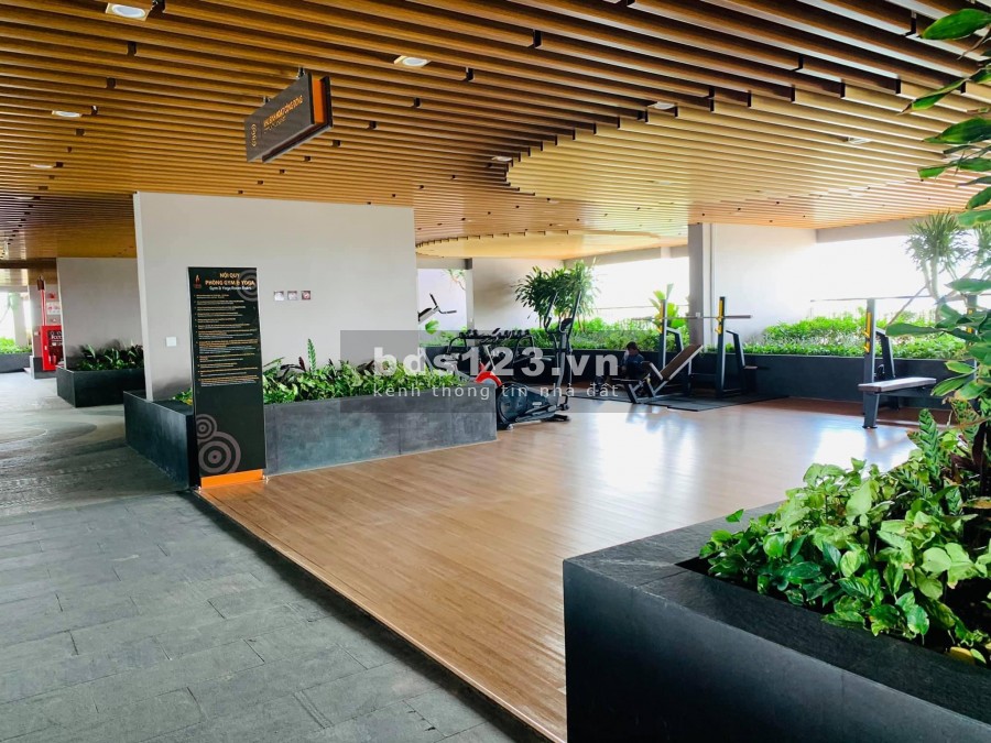 Cần cho thuê căn hộ Cao cấp mặt tiền Phạm Văn Đồng 85m2, 2PN, 2WC, căn góc 2 view.