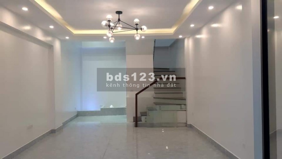 An Dương Vương, 50mX5T, Nhà Mới. Gần Công an Phú Thượng. Giá 6.25 tỷ.