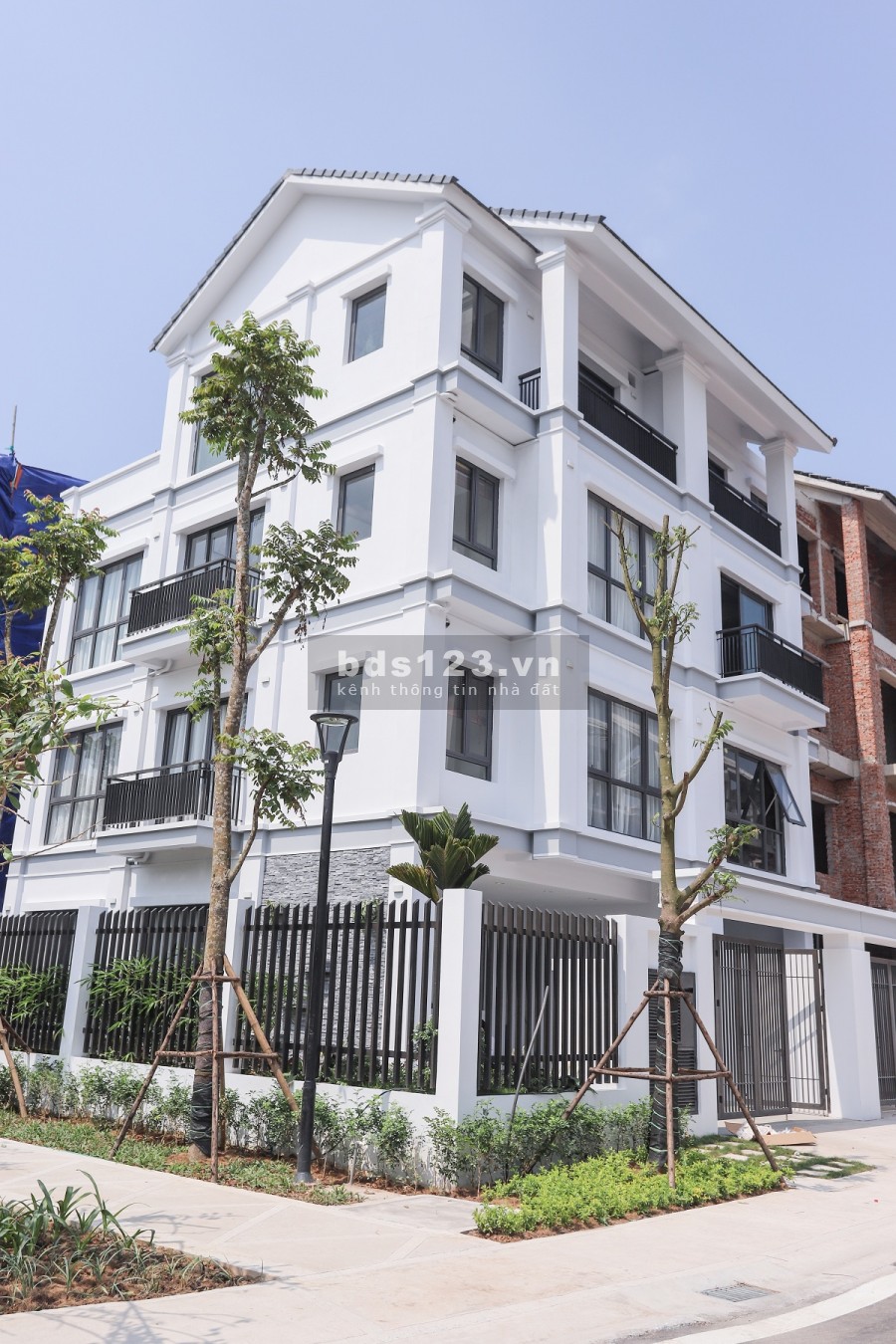 Bán nhà liền kề Gamuda, dt đất 120m2, Tây tứ mệnh, full nội thất, Lh 0933294888