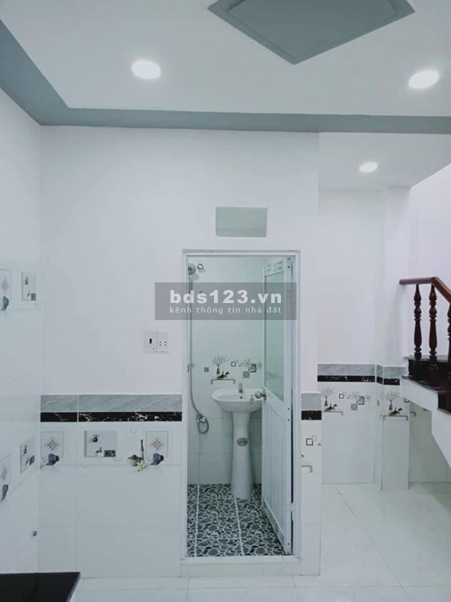 Chủ bán nhà - phường Hiệp Thành Quận 12, giáp Metro, vào ở ngay