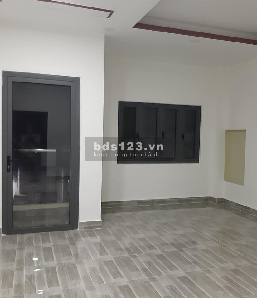 Bán nhà 110 Hồng Lạc 36m2, hẻm xe hơi vào nhà, q Tân Bình chỉ 2 tỷ 9