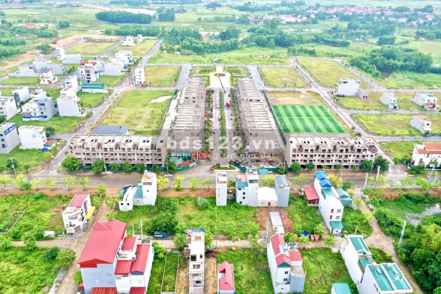 Bán lô á hậu 97m2 đường 21.5m ngay vườn hoa trung tâm giá chỉ 1T4
