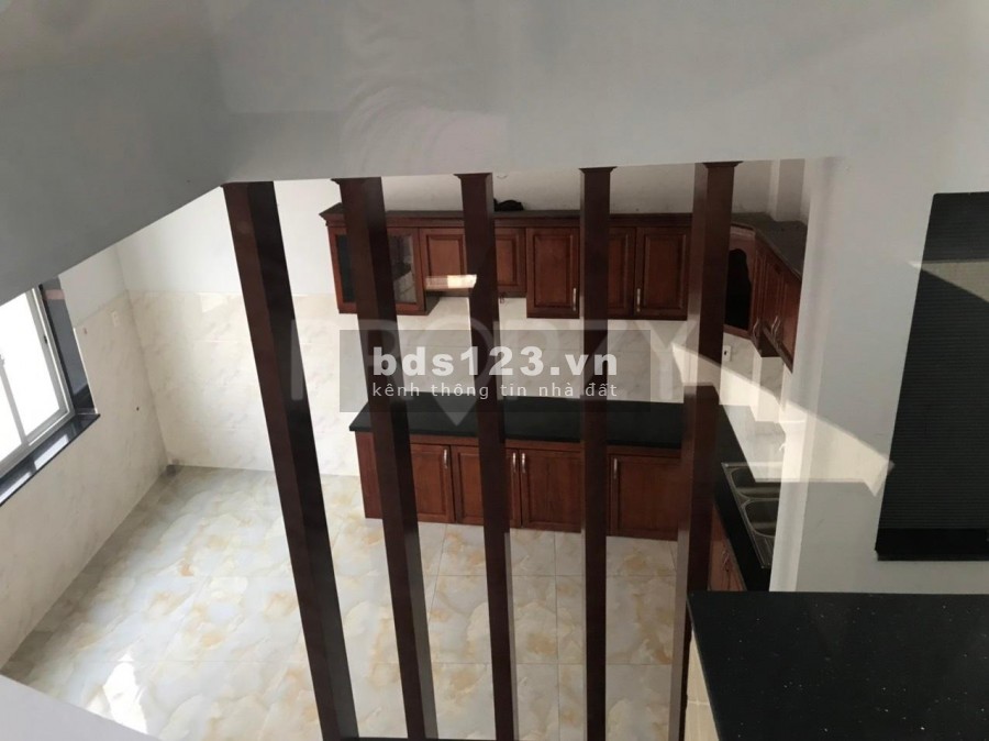 Nhà HXH, 5x12, 4 tấm, 4pn, ngay chợ Tân Phước, khu lữ gia, âu cơ