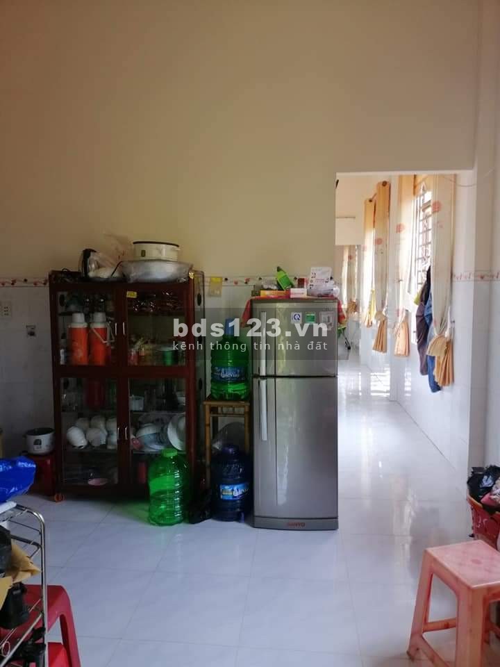 Bán nhà đang cho thuê 6 triệu/tháng, nhà mới xây ở tâm huyết, cần tiền bán gấp, sổ hồng riêng