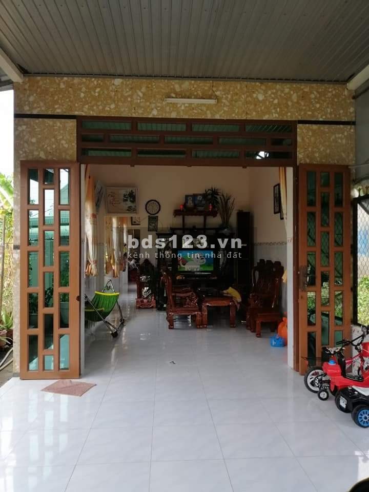 Bán nhà đang cho thuê 6 triệu/tháng, nhà mới xây ở tâm huyết, cần tiền bán gấp, sổ hồng riêng