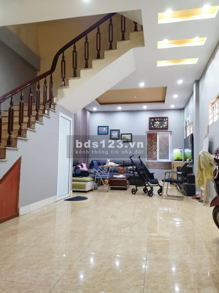 Đống Đa Thái Hà, dt 48m2, 5 tầng, mt 4m, 10m ra ô tô, tặng nôj thất, giá 7.1 tỷ