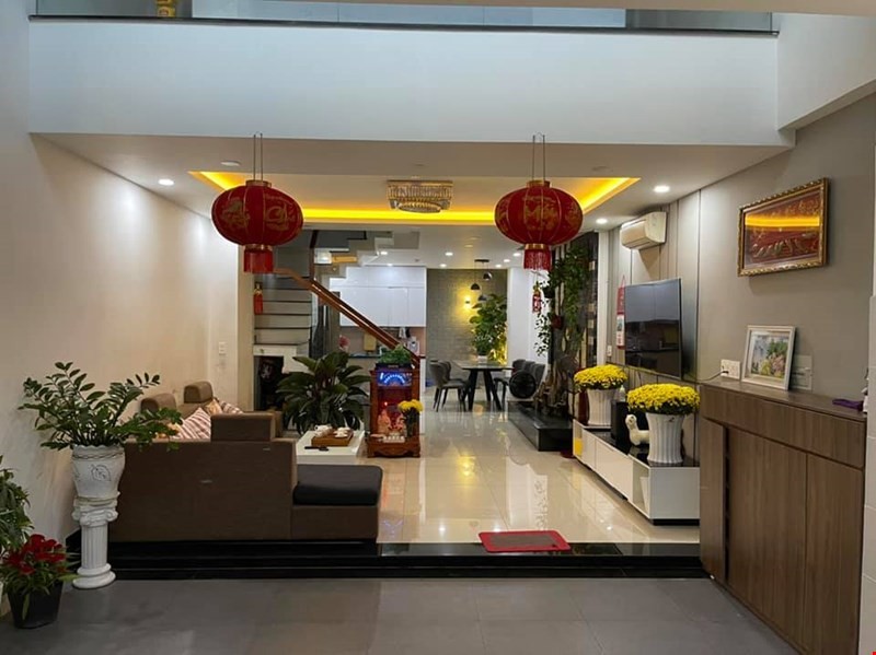 Bán nhà Nguyễn Phúc Chu, 4 tầng đúc, ô tô tránh nhau, dt 50m2, giá 5.2 tỷ