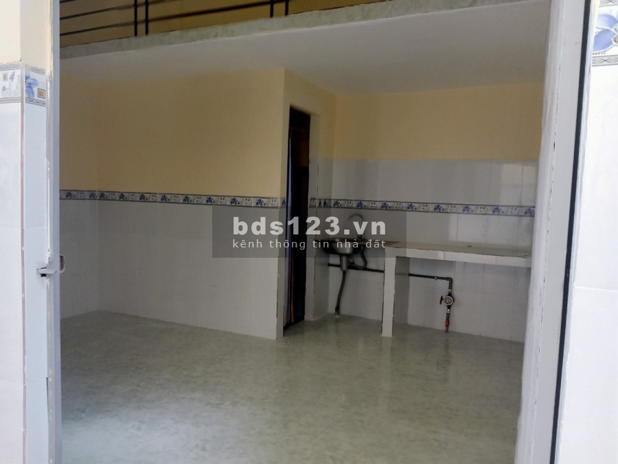Bán nhà trọ mặt tiền đường lớn 16m, nhà đẹp gồm 14 phòng trọ 2kiot, thu nhập 20 triệu/ tháng chính chủ