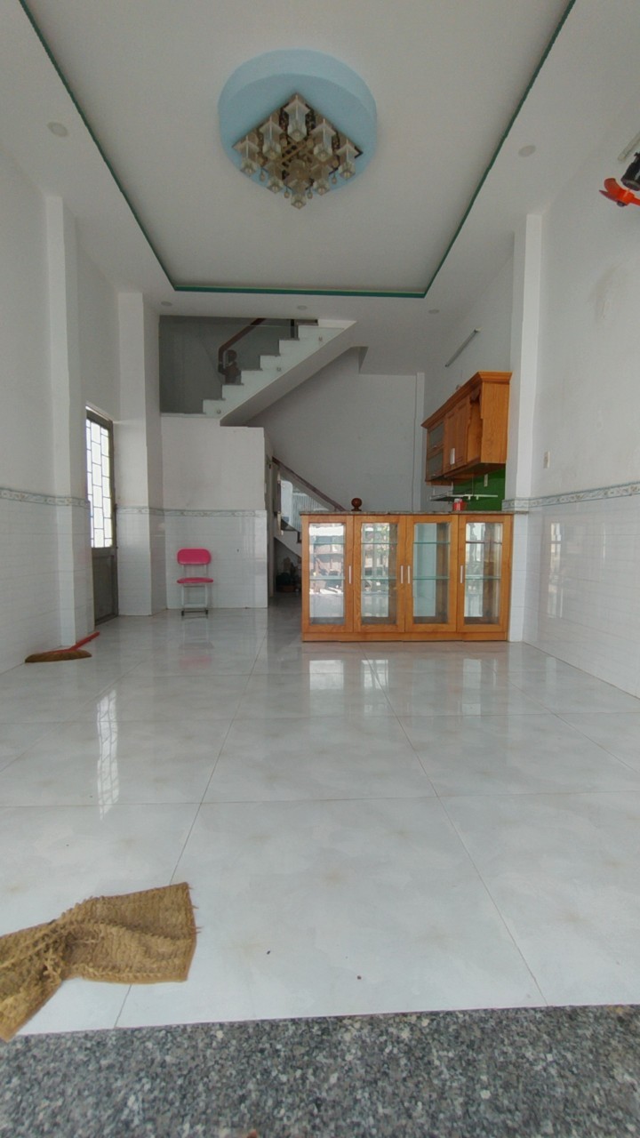 Bán nhà Đường Hương Lộ 2, Bình Tân, 3 lầu, 4x18, Giá 4 tỷ 100