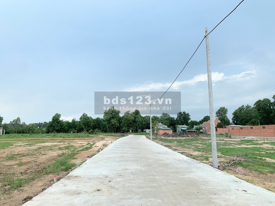 Bán đất nền Tân Phước, gần ngã ba cảng Cái Mép, Sổ đỏ, Giá rẻ, Đường thông 2 đầu
