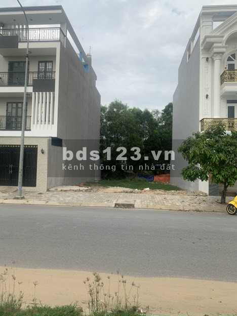 Thua độ bóng đá chính chủ cần ra gấp lô đất phường Tân Tạo, Bình Tân