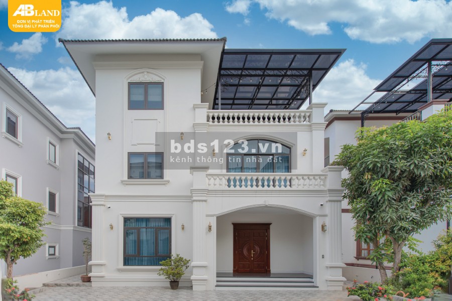Mở bán biệt thự trên đồi view toàn bộ vịnh Hạ Long hỗ trợ vay, ân hạn lãi góc, pháp lý đủ