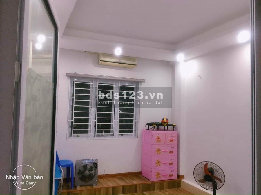 Cần bán nhà phố Tân Mai, dt 34m2, 4 tầng, giá nhỉnh 3,5 Tỷ, sổ riêng, 2 mặt thoáng