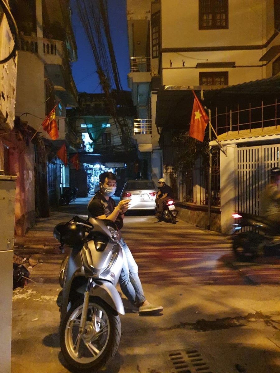 Bán tòa chung cư mini Nguyễn Trãi 8 tầng x12 phòng cho thuê, thang máy nhập khẩu, taxi qua nhà