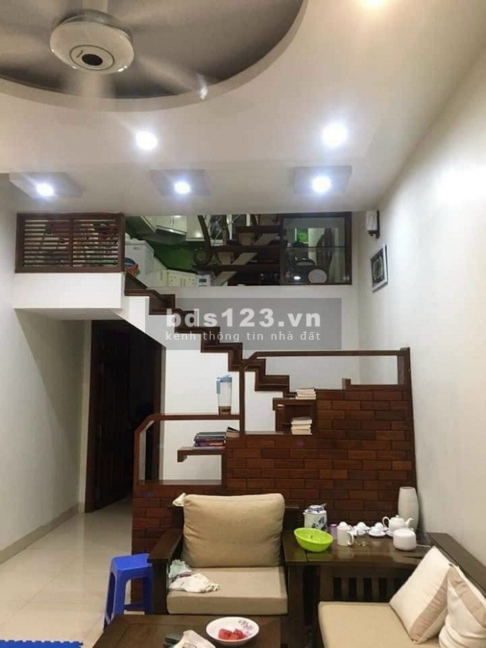 Bán nhà Mỹ Đình Quận Nam Từ Liêm, rộng hiếm có trong khu vực, dt 37m2 giá chỉ 2.75 tỷ