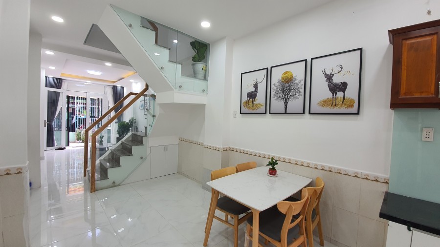 Chính chủ cần bán nhà 1 trệt 1 lầu, 2 mặt tiền huyện Nhà Bè, giá 3.12 tỷ