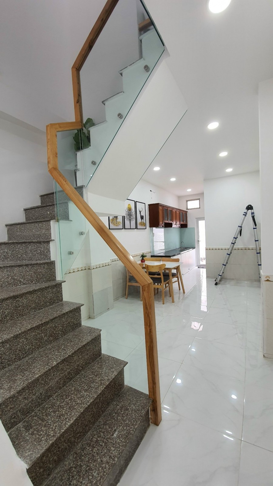 Chính chủ cần bán nhà 1 trệt 1 lầu, 2 mặt tiền huyện Nhà Bè, giá 3.12 tỷ
