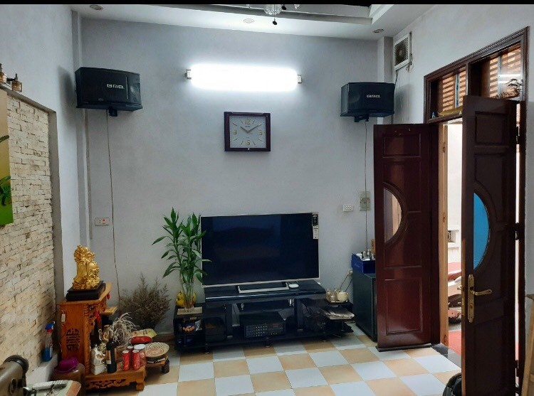 Chính chủ cần bán nhà tại địa chỉ số 10a ngõ 73 đê Trần Khát Chân Hai Bà Trưng Hà Nội
