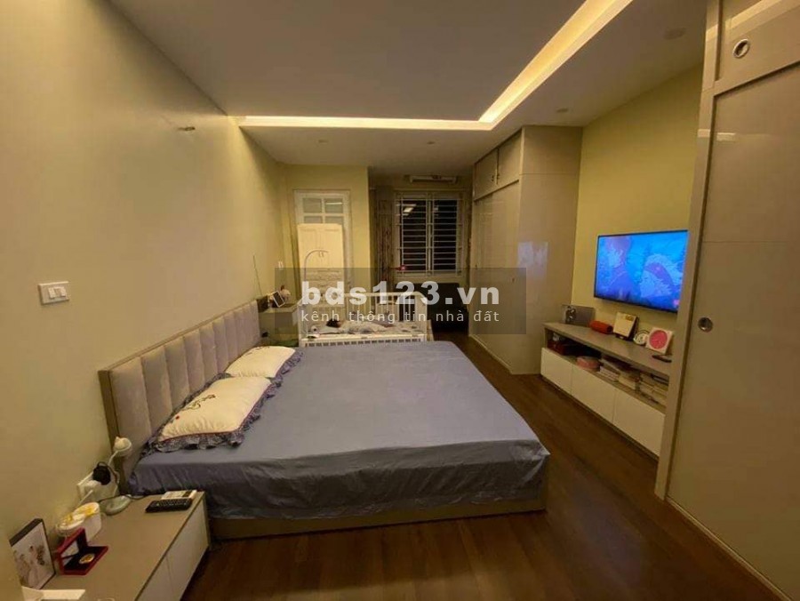 Bán nhà phố Minh Khai, đẹp, 2 mặt thoáng, tặng nội thất xịn, 30m, 4 tầng, nhỉnh 3 tỷ