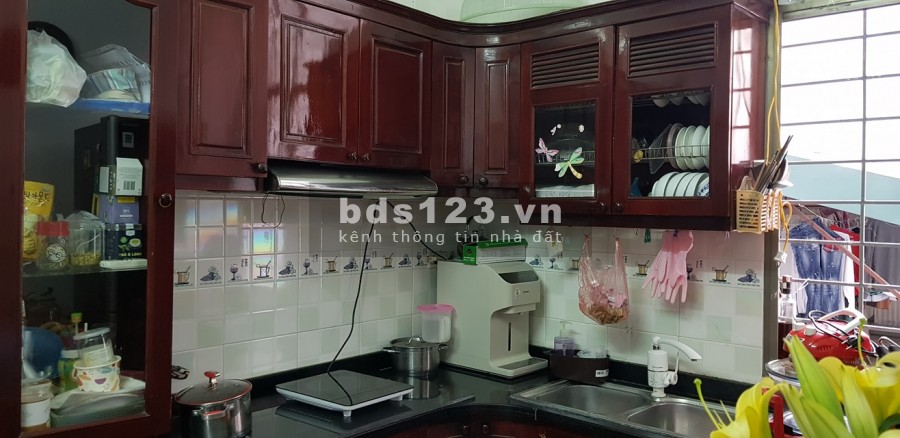 Nhà mới 30m2 mặt tiền 3,6m, 5 tầng, giá bán 3,35 tỷ, xe ra vào thoải mái