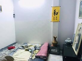 Bán Nhà Bán Nhà Nguyễn Khánh Toàn, Cầu Giấy 55m 3 Tầng Lô Góc, Ô Tô Đỗ Cửa. Giá 6,8tỷ.