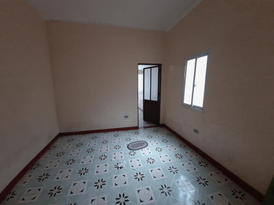 Bán nhà Trường Chinh diện tích sử dụng 43m2 đúc kiên có, 3 tầng, mt 4m