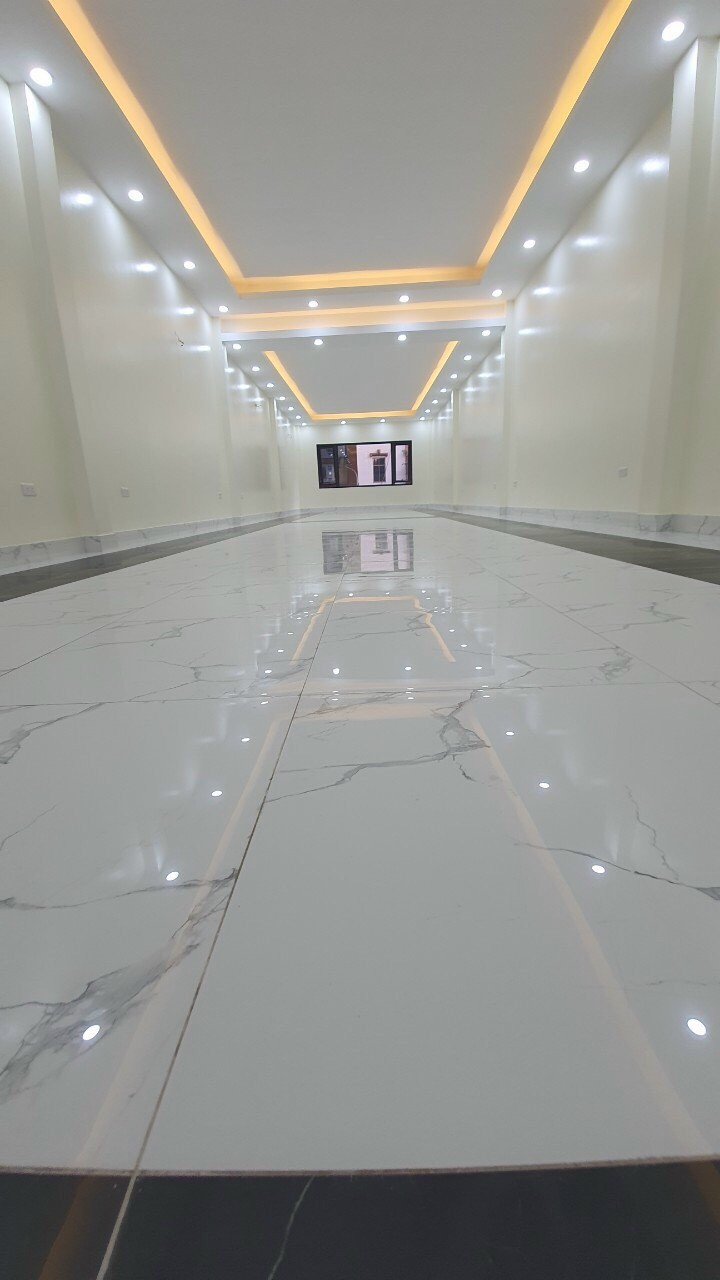 Siêu phẩm Mỹ Đình 140m2 x 4 tầng, kinh doanh, ô tô đỗ cửa, giá hấp dẫn