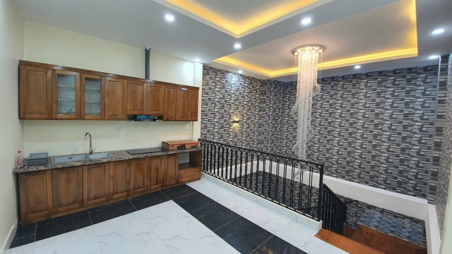 Siêu phẩm Mỹ Đình 140m2 x 4 tầng, kinh doanh, ô tô đỗ cửa, giá hấp dẫn