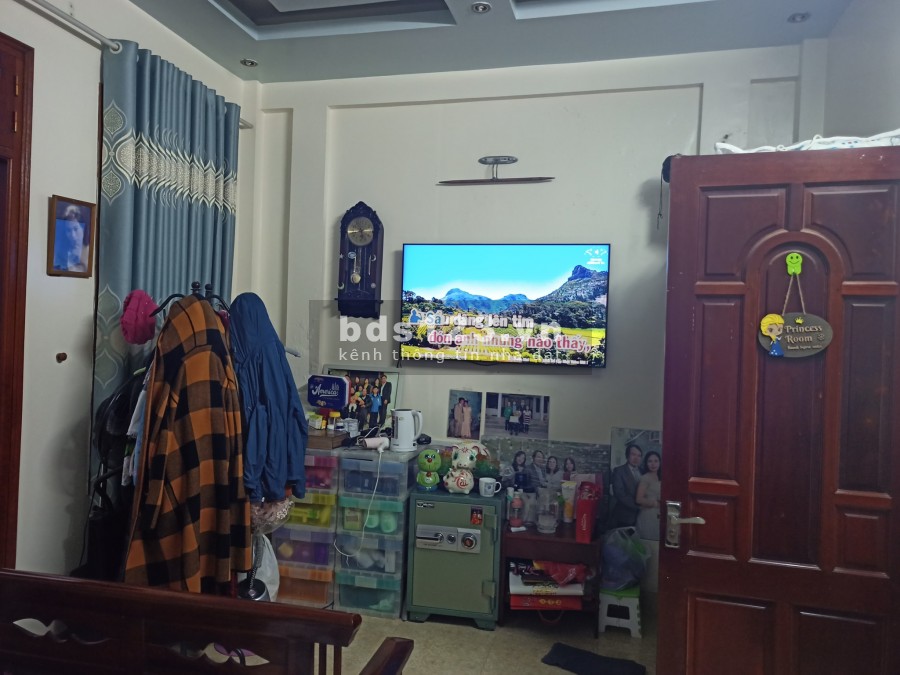 Hàng khủng Dương Quảng Hàm 56m2, 5 tầng, mt 5m chỉ 4.89 tỷ Cầu Giấy