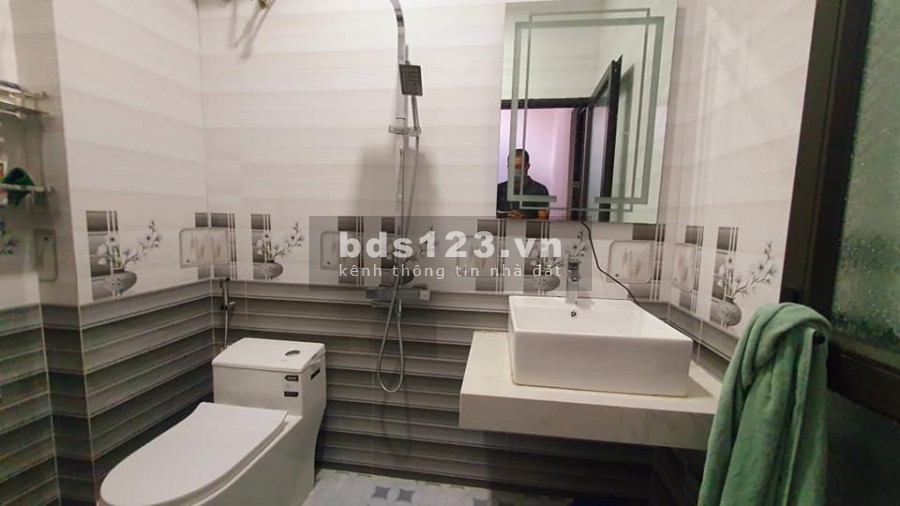 Nhà đẹp Phú Thượng 30m2, thoáng trước sau đầy đủ công năng, giá bất ngờ, chỉ 2.95 tỷ