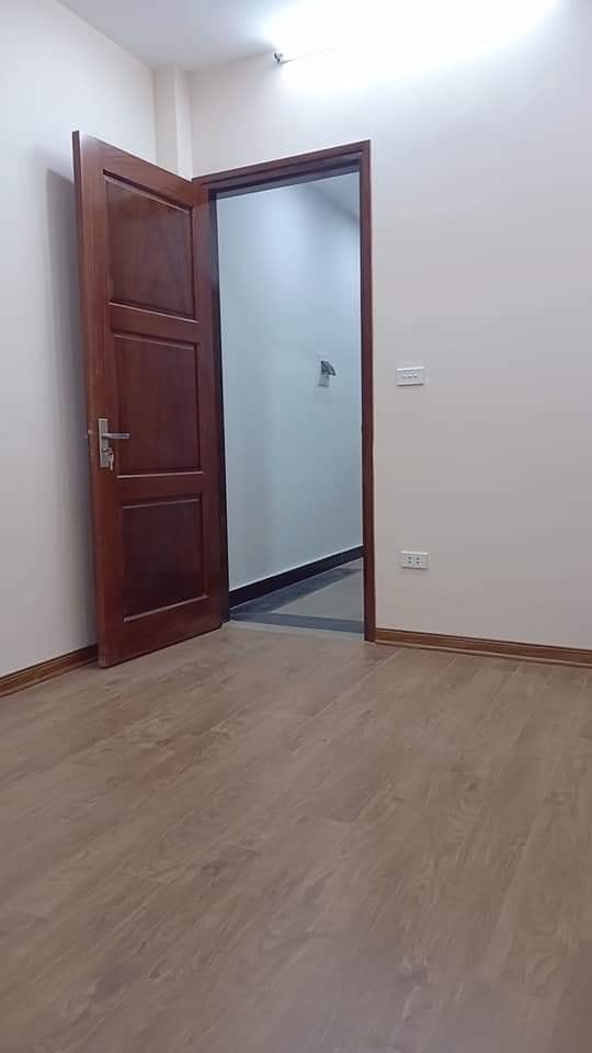 Bán nhà Từ Liêm, 5 Tầng 40m. Nhỉnh 4 tỷ. Nhà mới ở luôn. Ô tô tránh