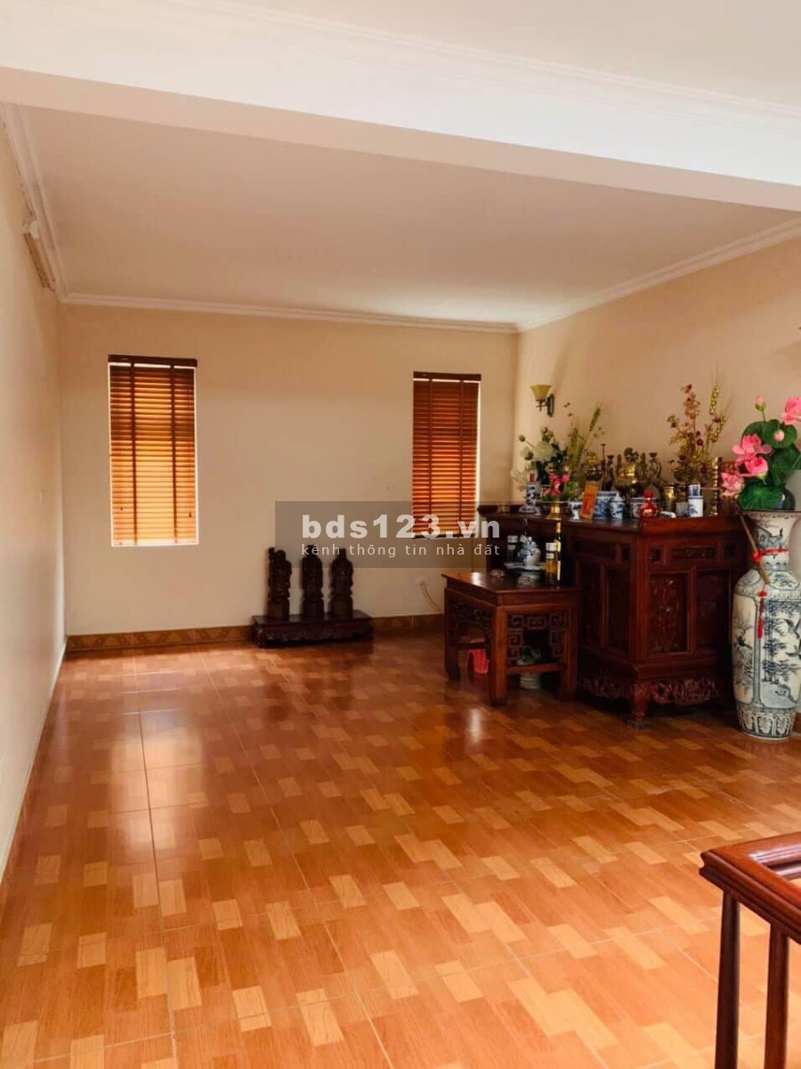 Ngõ 47 Lưu Hữu Phước, ngõ to, oto vào nhà, dt 122m2, 4 tầng mt 5m, giá 20.5 tỷ